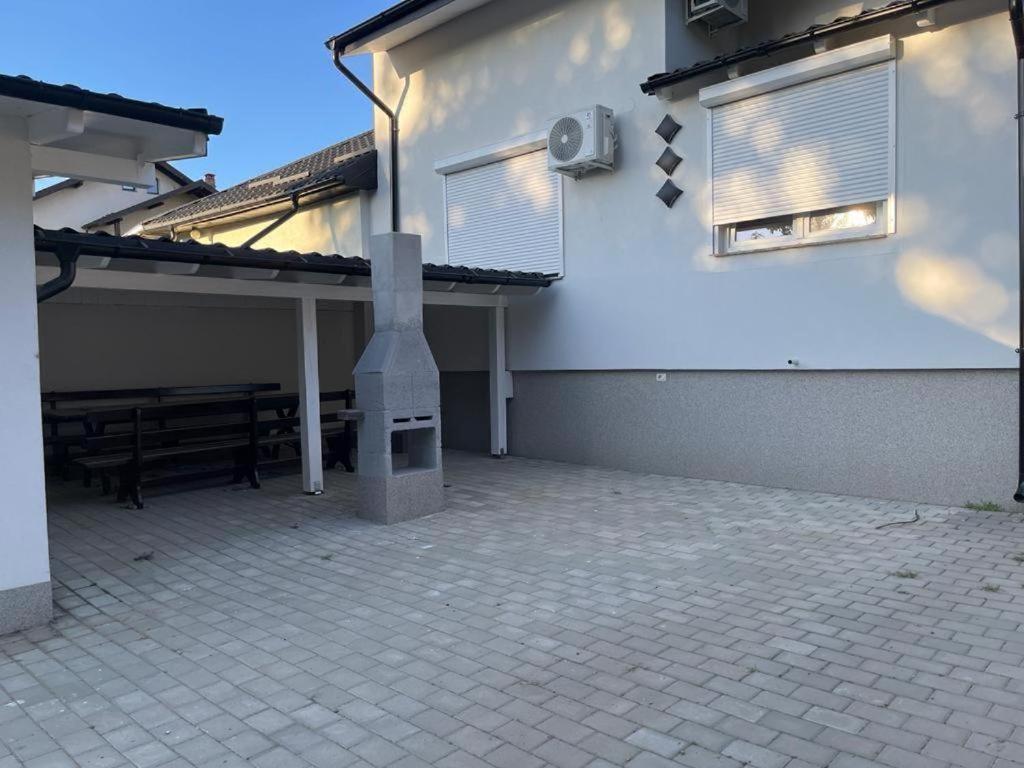 Pensiunea Bianca Botosani Exterior photo